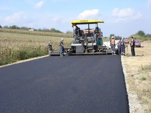 Asphalt-Sealcoating-and-Striping--in-Fulshear-Texas-asphalt-sealcoating-and-striping-fulshear-texas-1.jpg-image